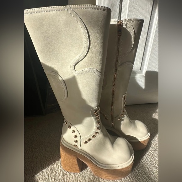 Dolls Kill x Bratz - Picture 4 of 4